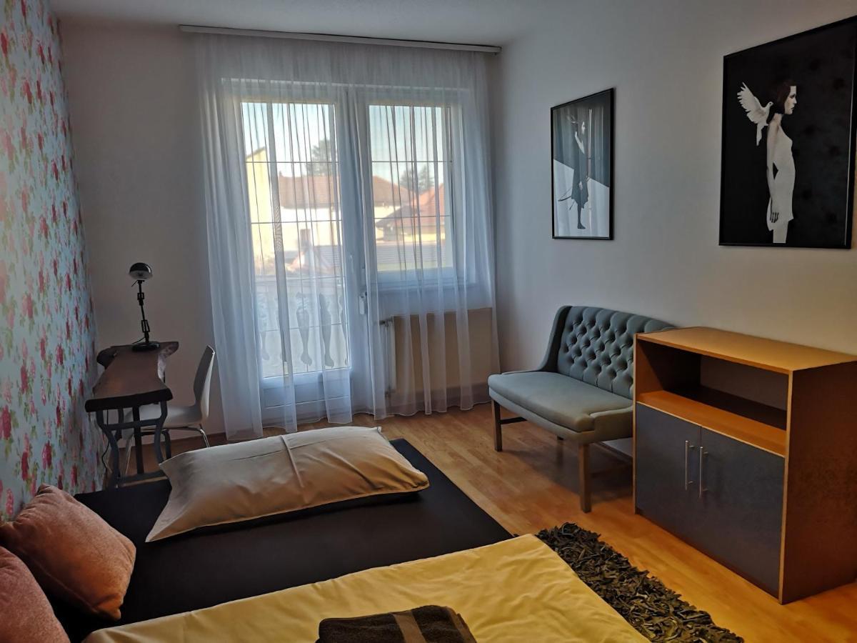 Hotello Apartmanház és Panzió Zalaegerszeg Exterior foto